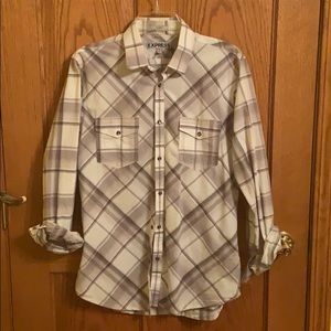 Express men’s fitted button down.
